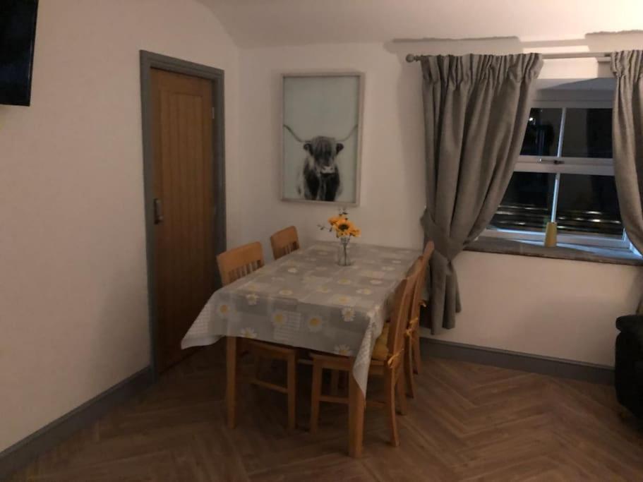 2 Bedroom Apartment, Cononley Near Skipton Екстер'єр фото
